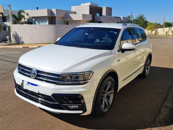 VOLKSWAGEN TIGUAN 2.0 350 TSI GASOLINA ALLSPACE R-LINE 4MOTION DSG